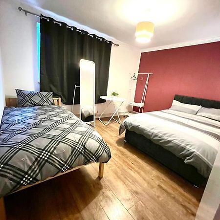 Private Room With Two Beds Near Central Londres Extérieur photo